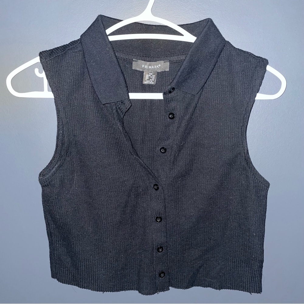 Black button down crop top